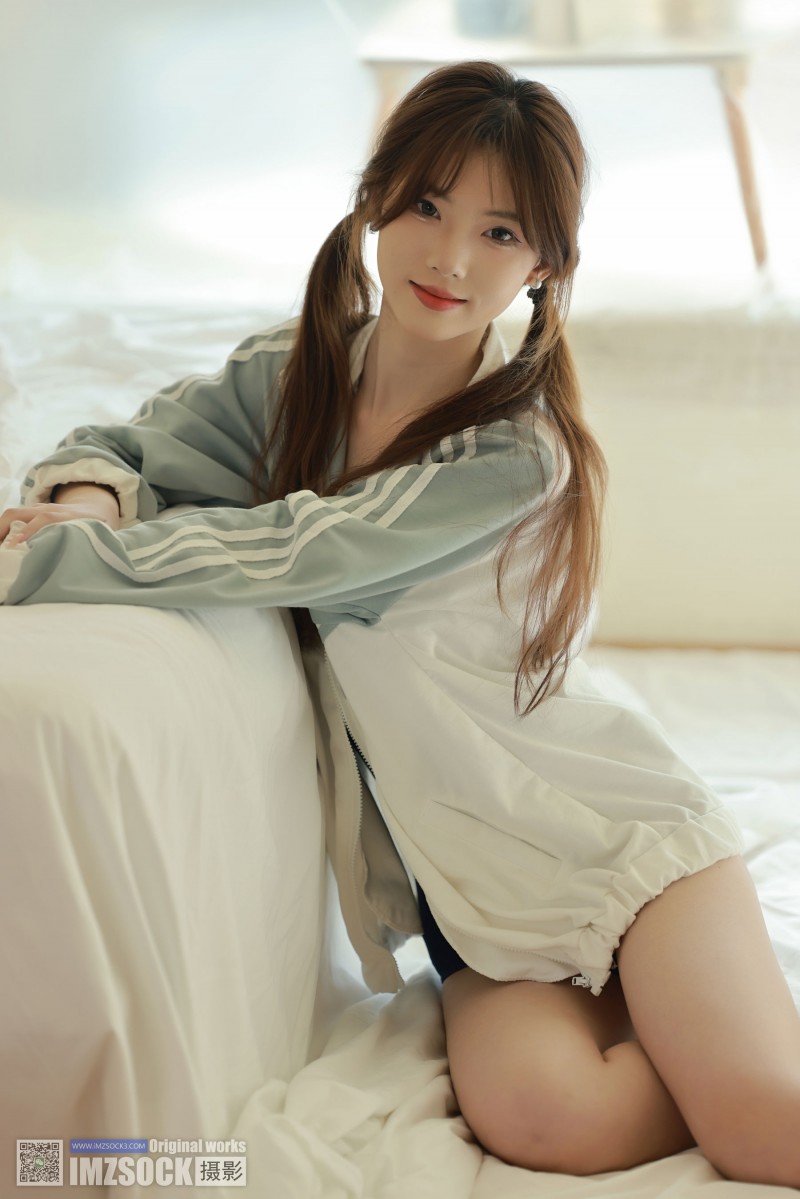 MZSOCK爱美足美少女小佳双马尾青春洋溢清纯写真-绅士社